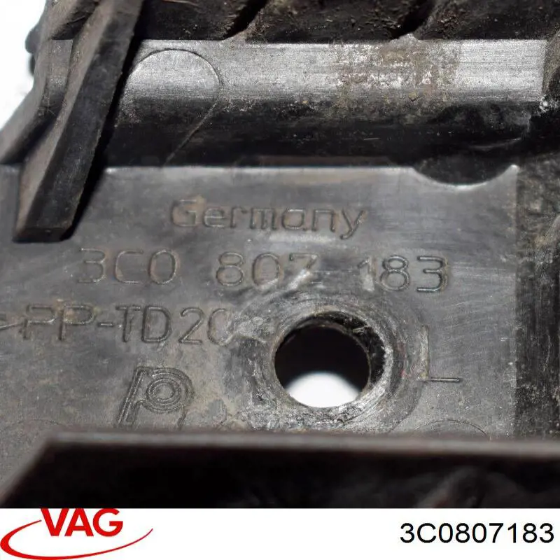 Купить 3C0807183 VAG Направляющая переднего бампера левая