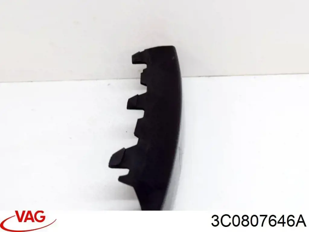 Молдинг переднего бампера, правый VAG 3C0807646A