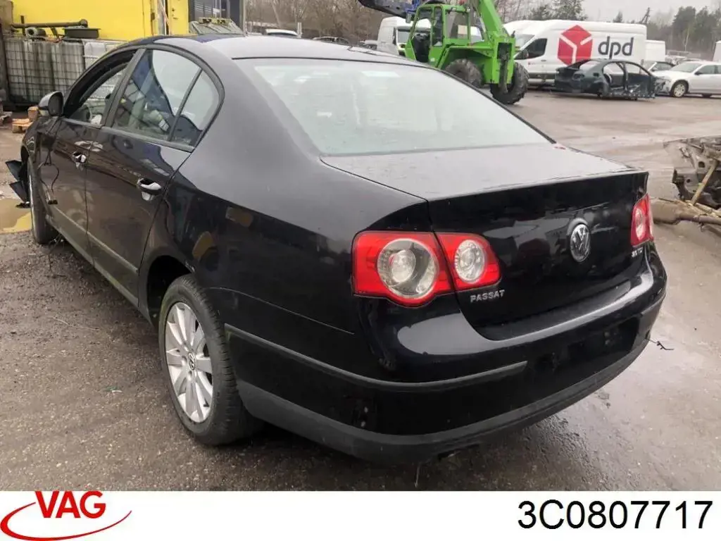 3C0807717 VAG Молдинг бампера переднего левый