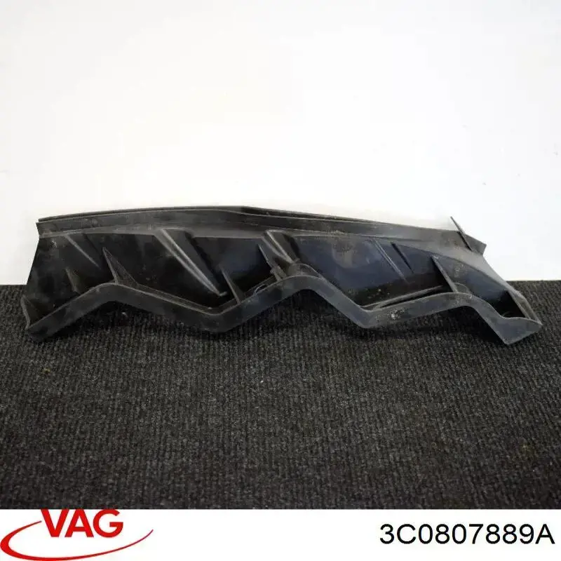 Кронштейн бампера переднего, внешний левый VAG 3C0807889A
