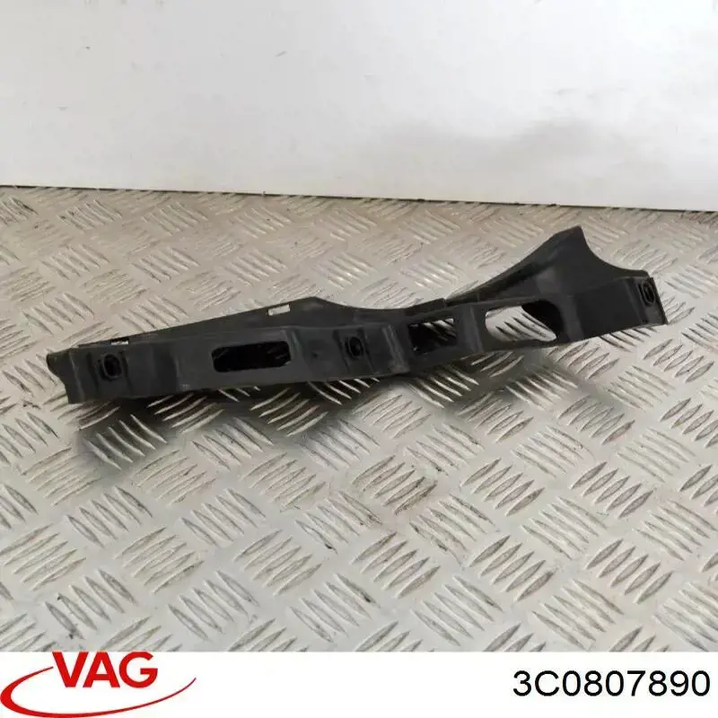 Кронштейн бампера переднего, внешний правый VAG 3C0807890