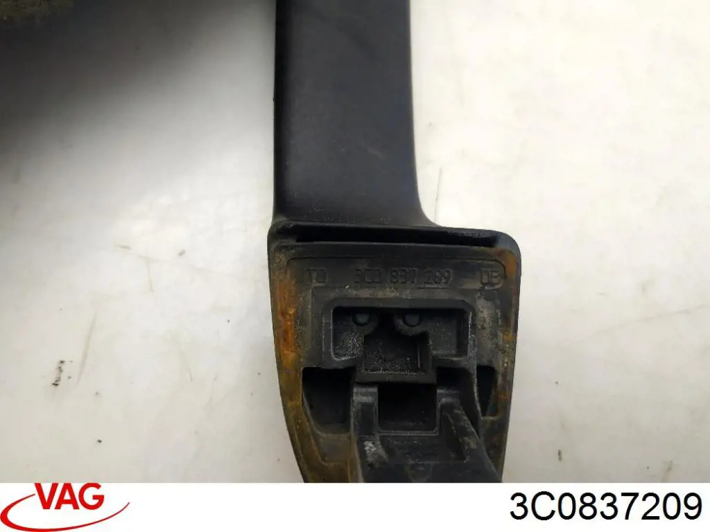 Купить 3C0837209 VAG Держатель наружной ручки двери левых дверей