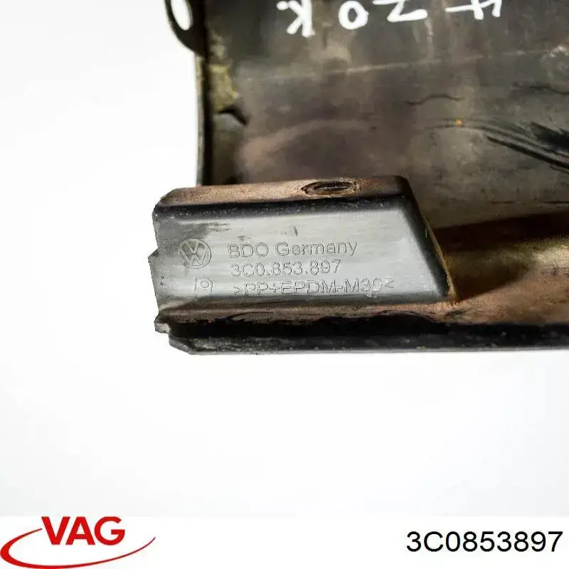 Накладка (молдинг) порога наружная левая VAG 3C0853897