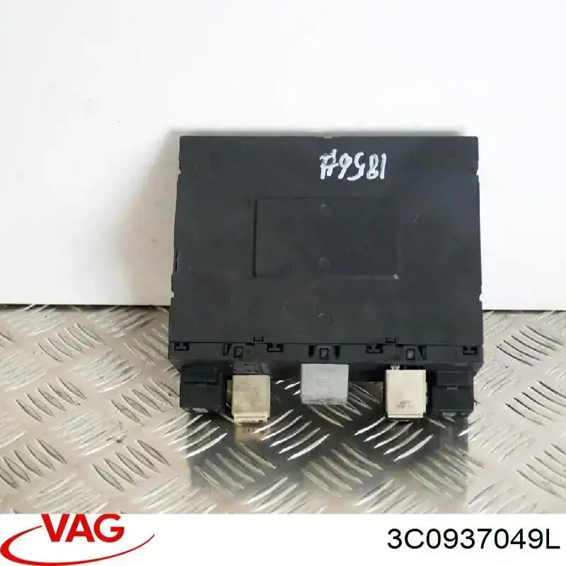 Модуль управления (ЭБУ) бортовой сетью 3C0937049L VAG
