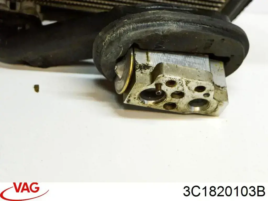 Радиатор испарителя кондиционера VAG 3C1820103B цена, от 10.14 USD