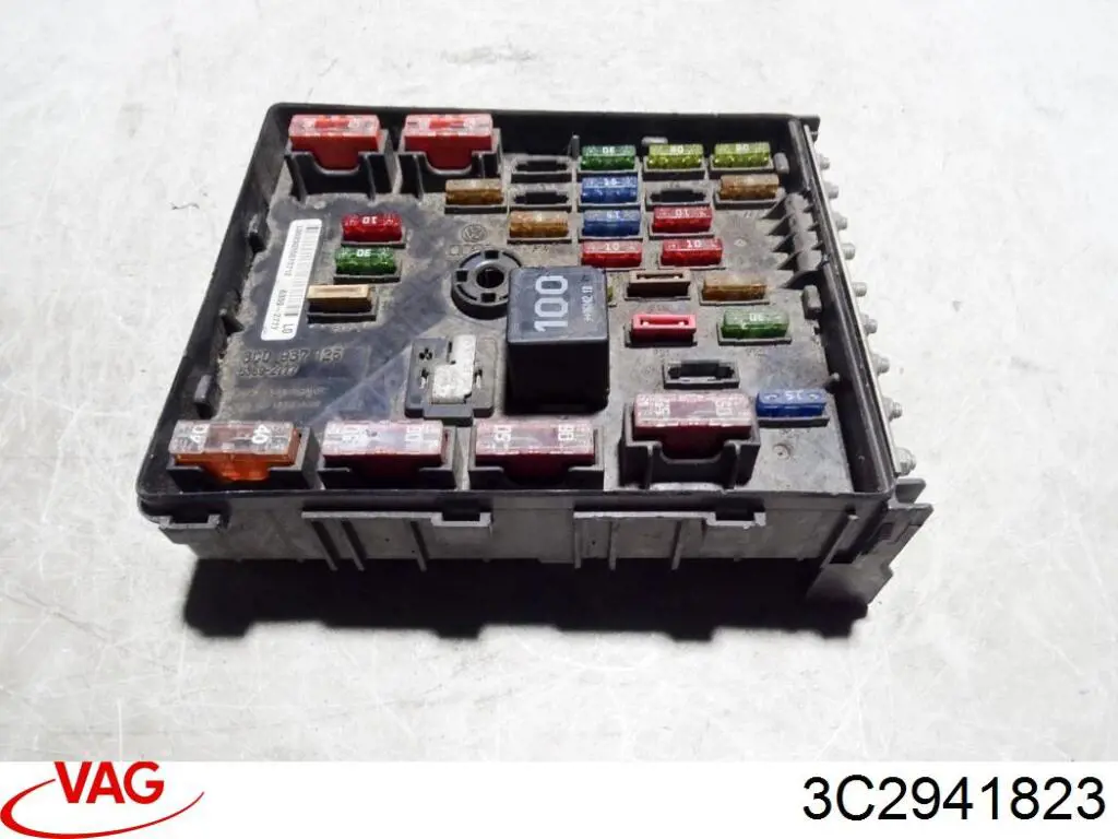 Коробка предохранителей VAG 3C2941823 цена, от 121.04 USD