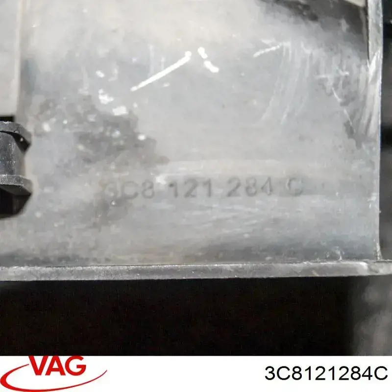 Правый дефлектор радиатора 3C8121284C VAG