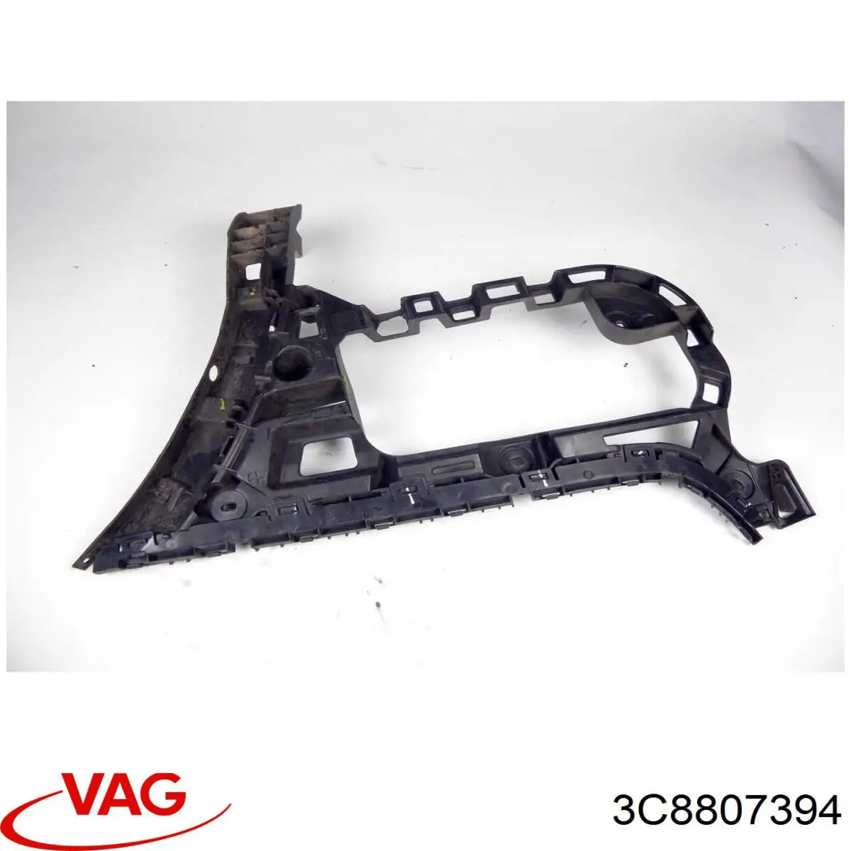 3C8807394 VAG Направляющая заднего бампера правая