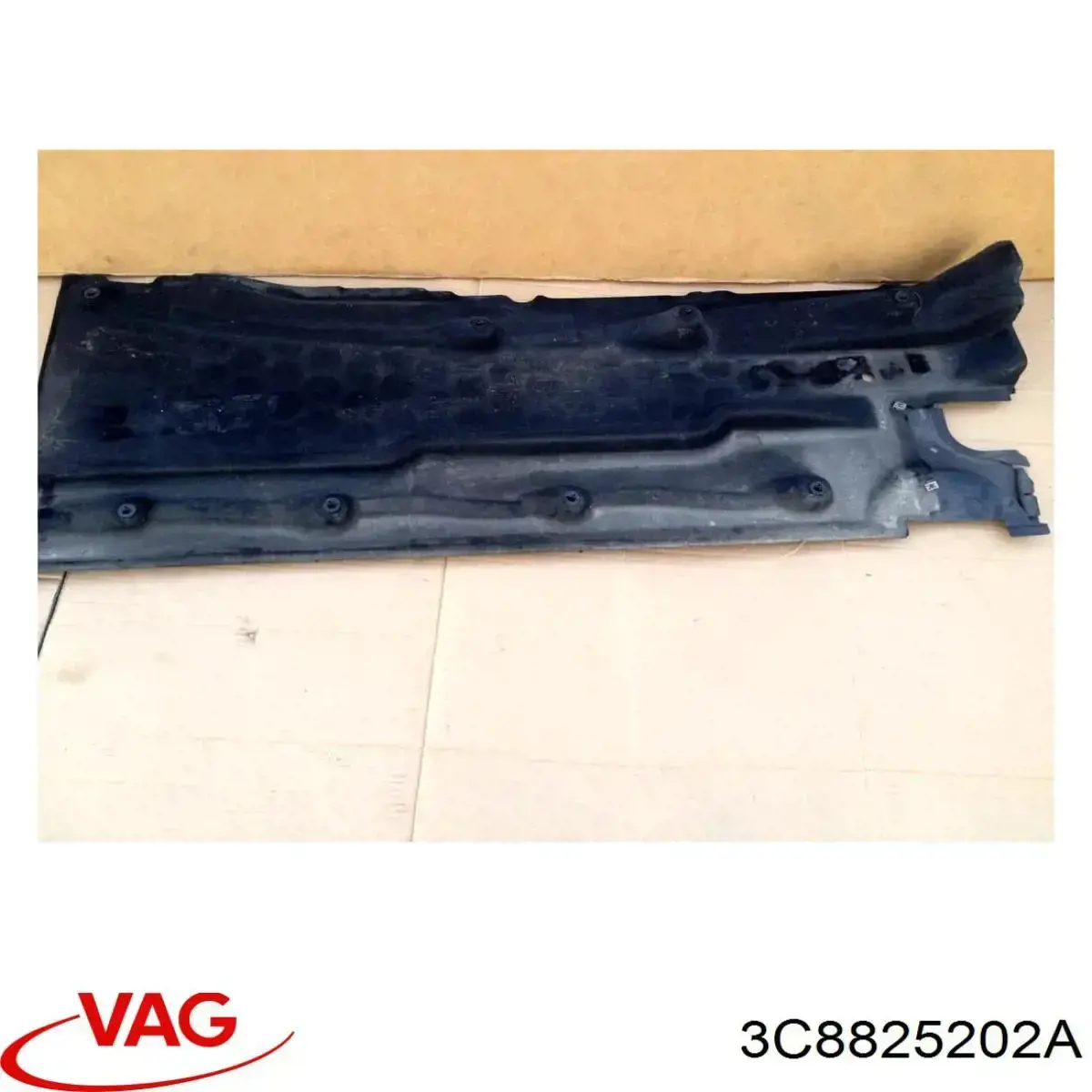 Защита днища правая PVG98105AR Signeda