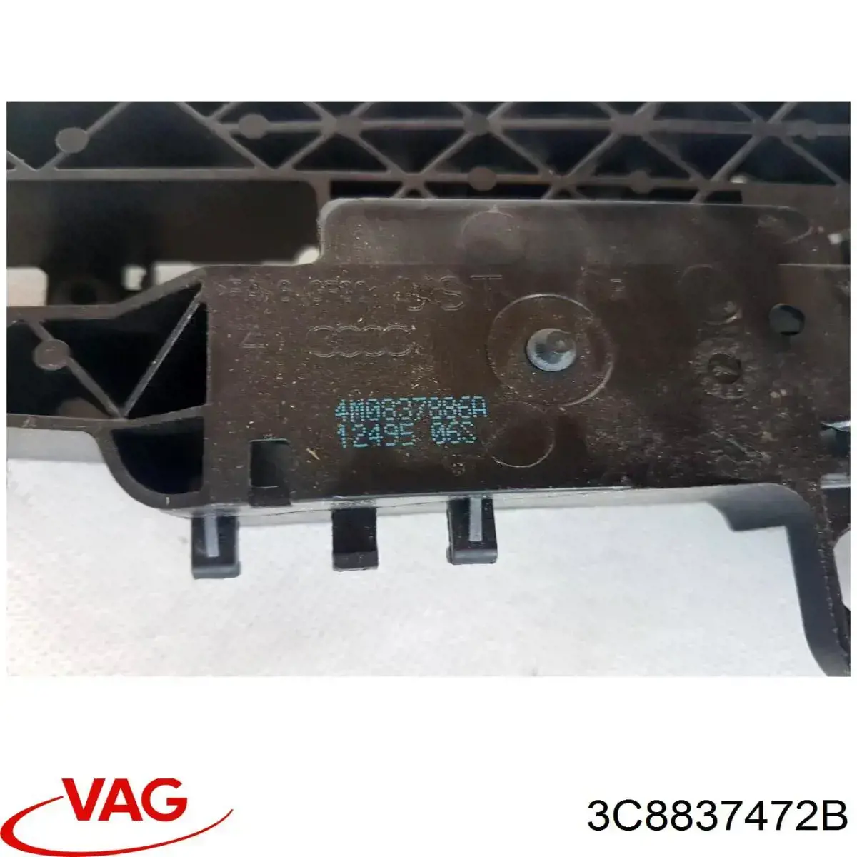  VAG 3C8837472B