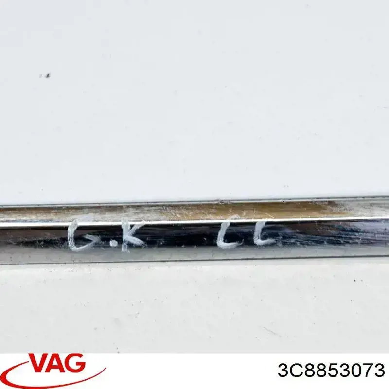 Купить 3C8853073B2ZZ VAG Молдинг задней левой двери