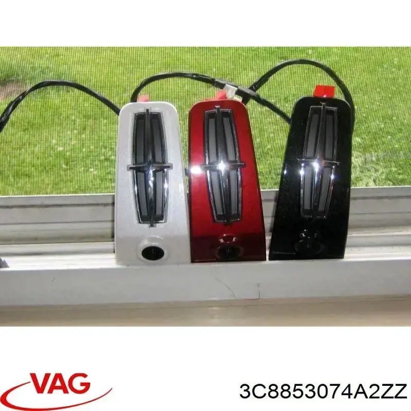 Молдинг двери задней правой 3C8853074B2ZZ VAG