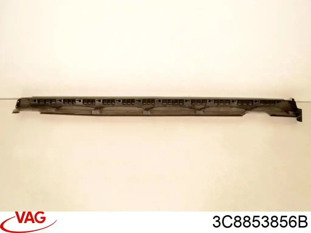 3C8853856B Diamond/DPA Накладка наружняя (молдинг) порога, правый