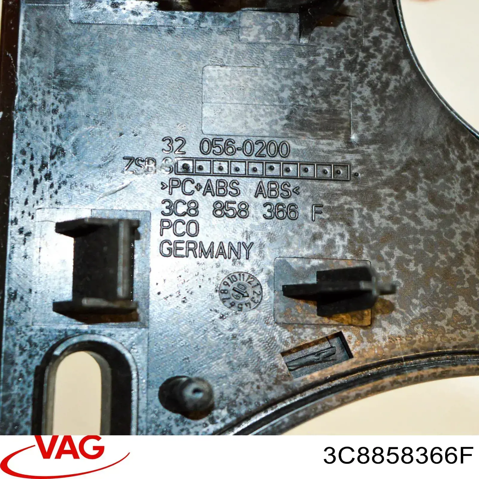 Облицовка щитка приборов "торпедо" VAG 3C8858366F цена, от 56.21 USD