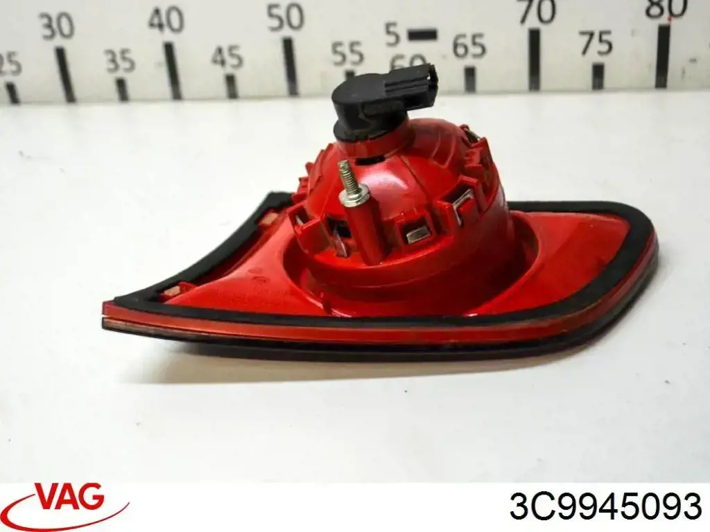 Фонарь задний левый внутренний 3C9945093 VAG