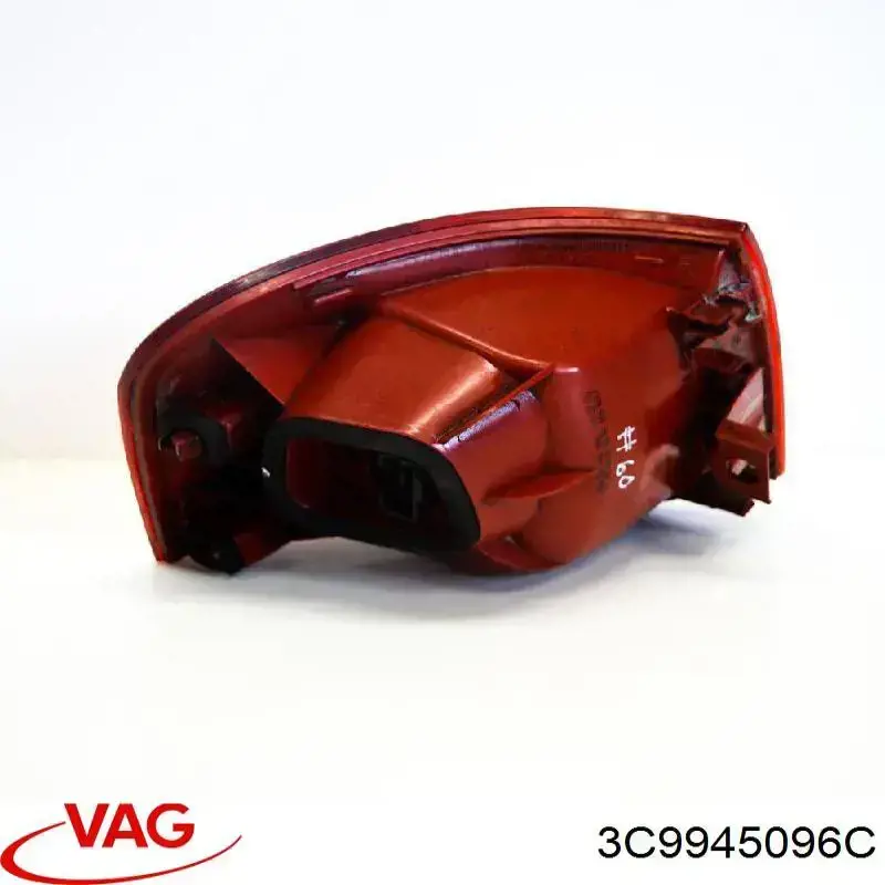 Фонарь задний правый внешний 3C9945096C VAG