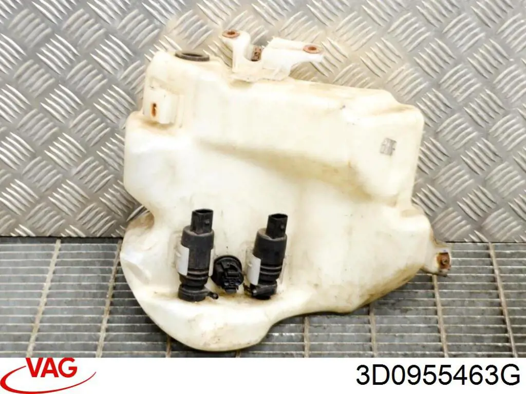 Горловина бачка омывателя 3D0955463G VAG