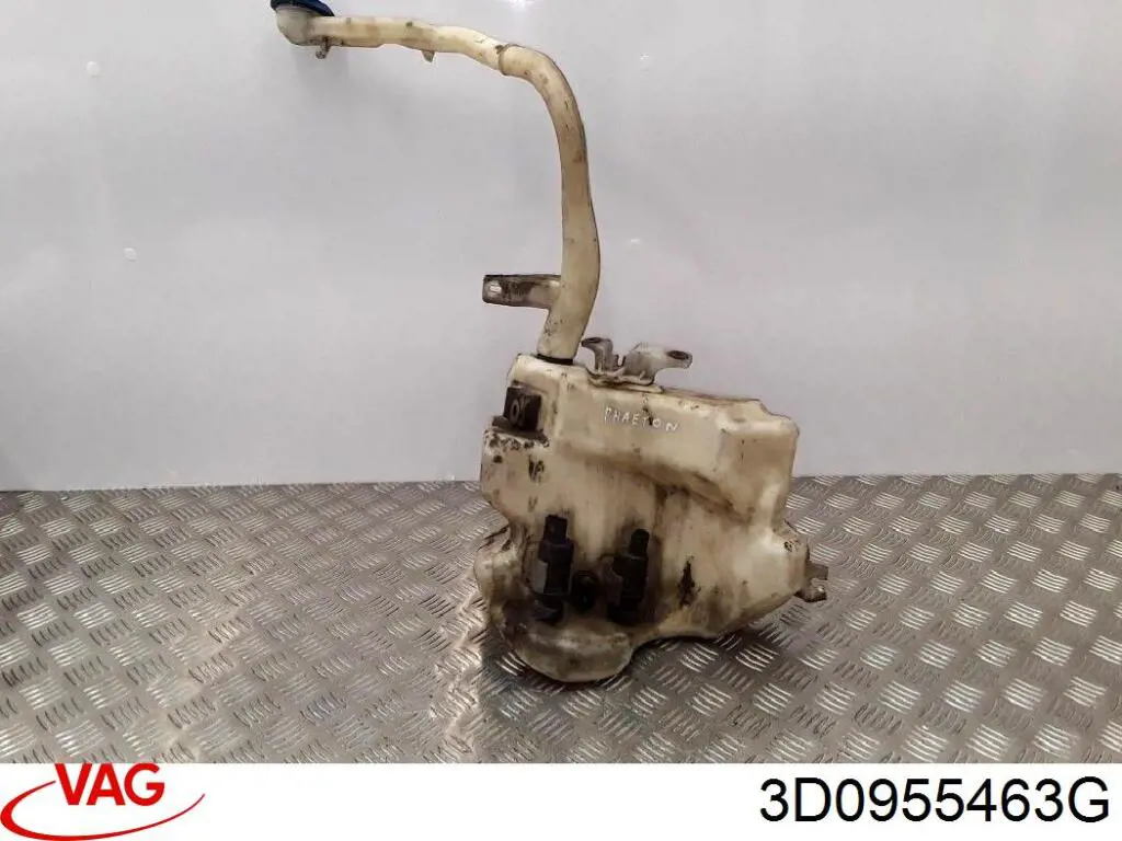 Горловина бачка омывателя VAG 3D0955463G