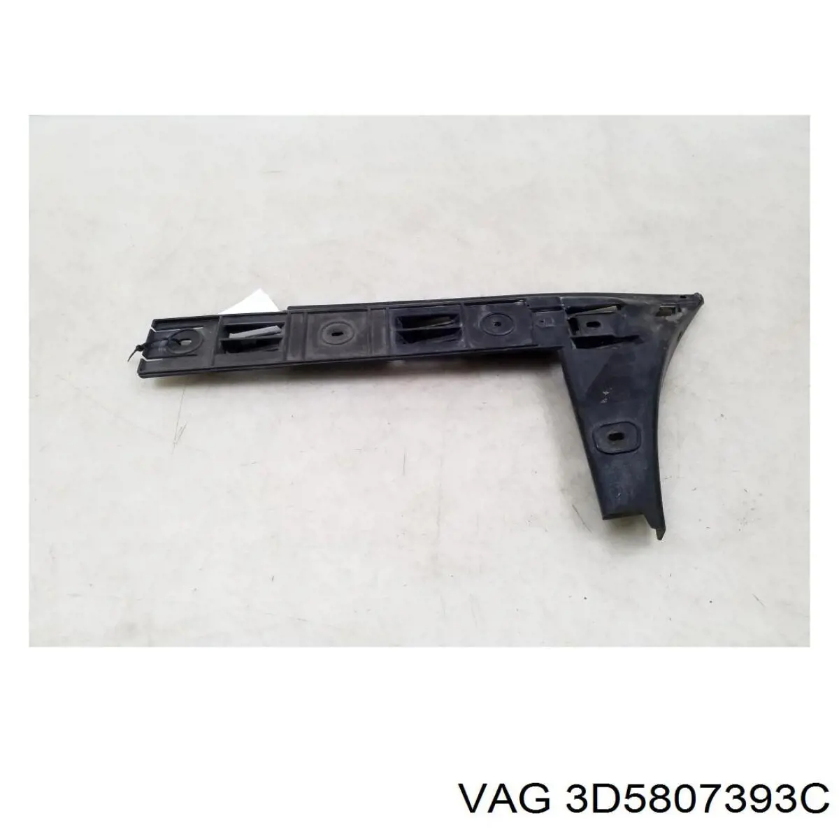 3D5807393C VAG Направляющая заднего бампера левая