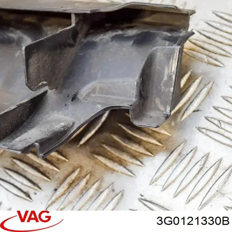 Купить 3G0121330B VAG Нижний дефлектор радиатора