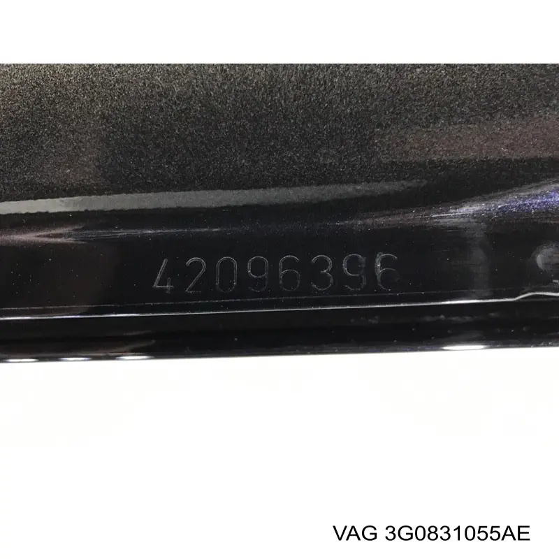 Передняя левая дверь VAG 3G0831055AE цена, от 760.17 USD