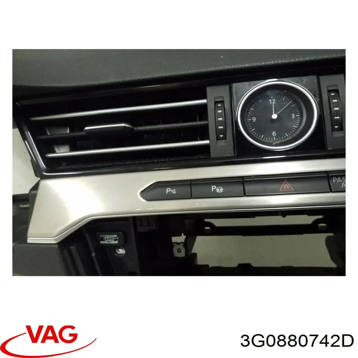 Шторка боковая правая VAG 3G0880742D цена, от 124.16 USD