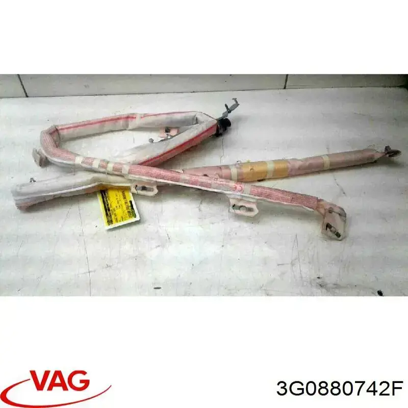 Шторка боковая правая VAG 3G0880742F цена, от 124.16 USD