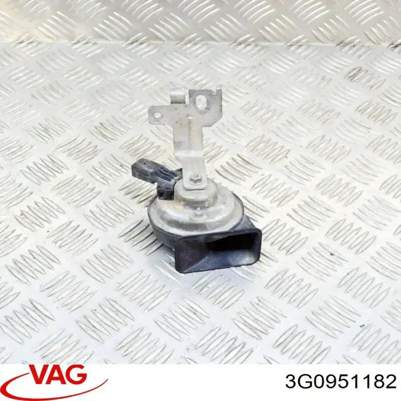 VAG 3G0951182