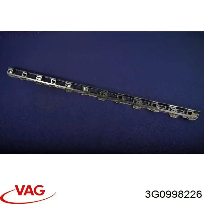 Кронштейн (адаптер) крепления фары передней правой VAG 3G0998226