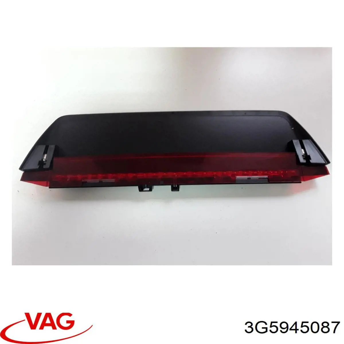  Задний стоп Volkswagen Passat 