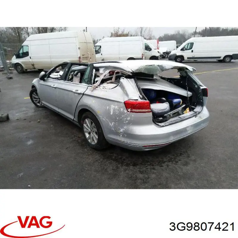 3G9807421 VAG Задний бампер
