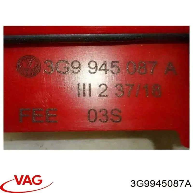Задний стоп 3G9945087 VAG