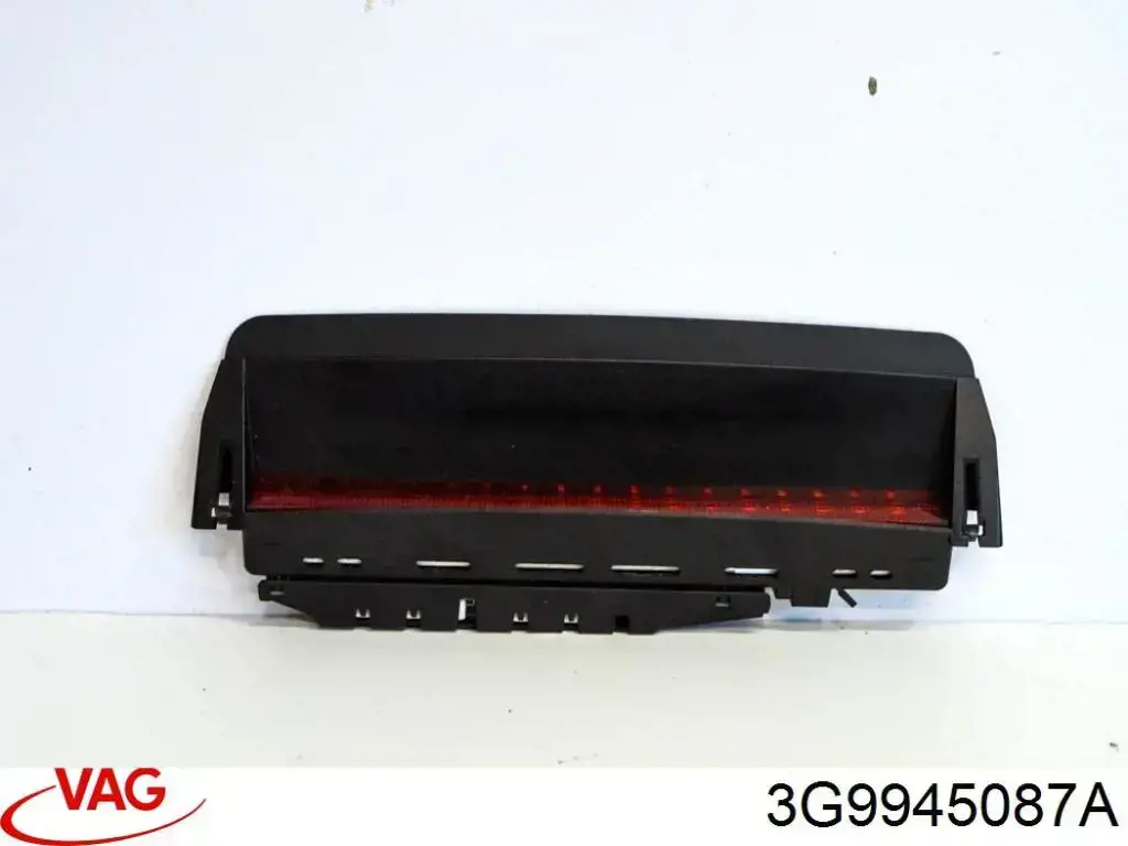 Купить 3G9945087A VAG Стоп-сигнал заднего стекла
