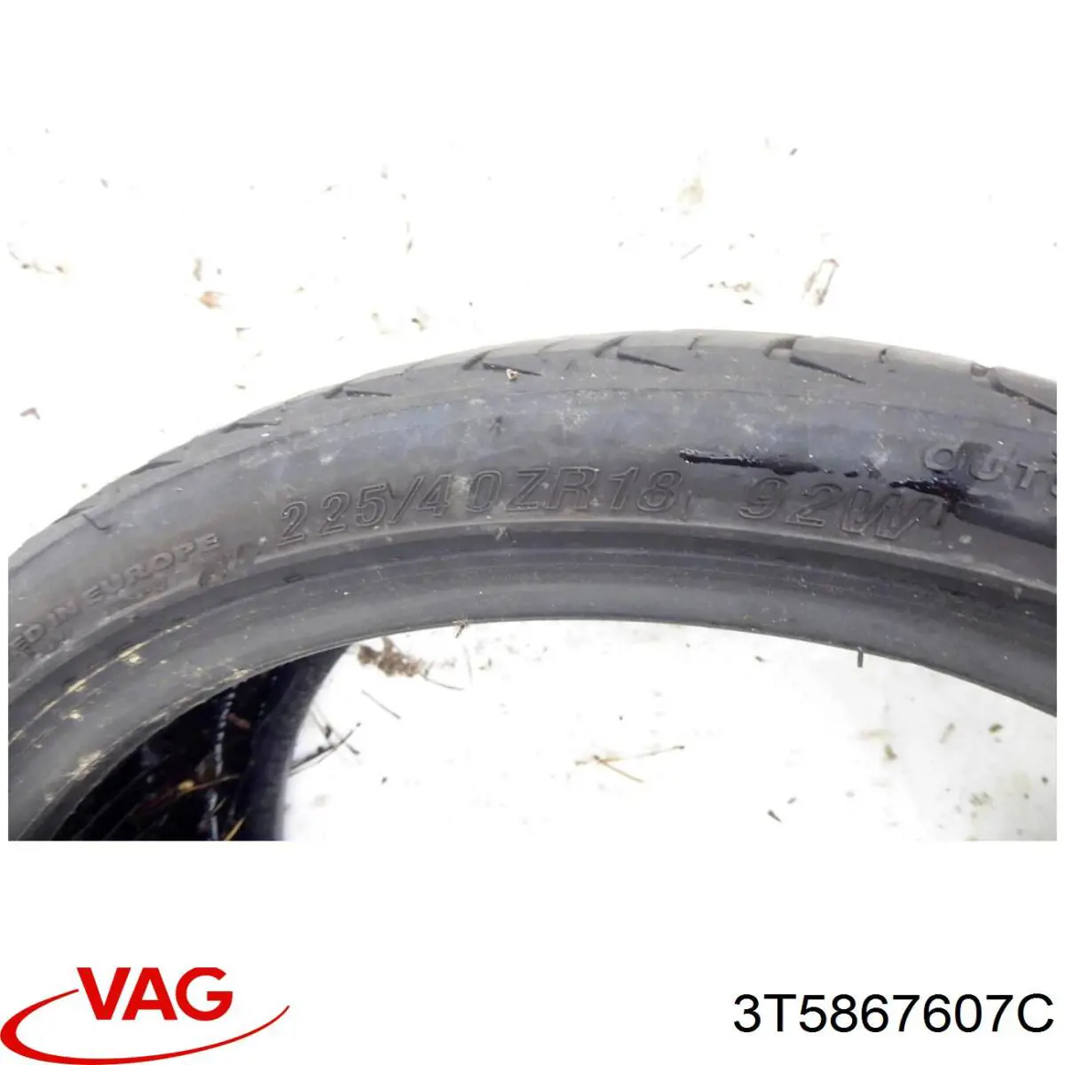 3T5867607C VAG Обшивка-облицовка багажника