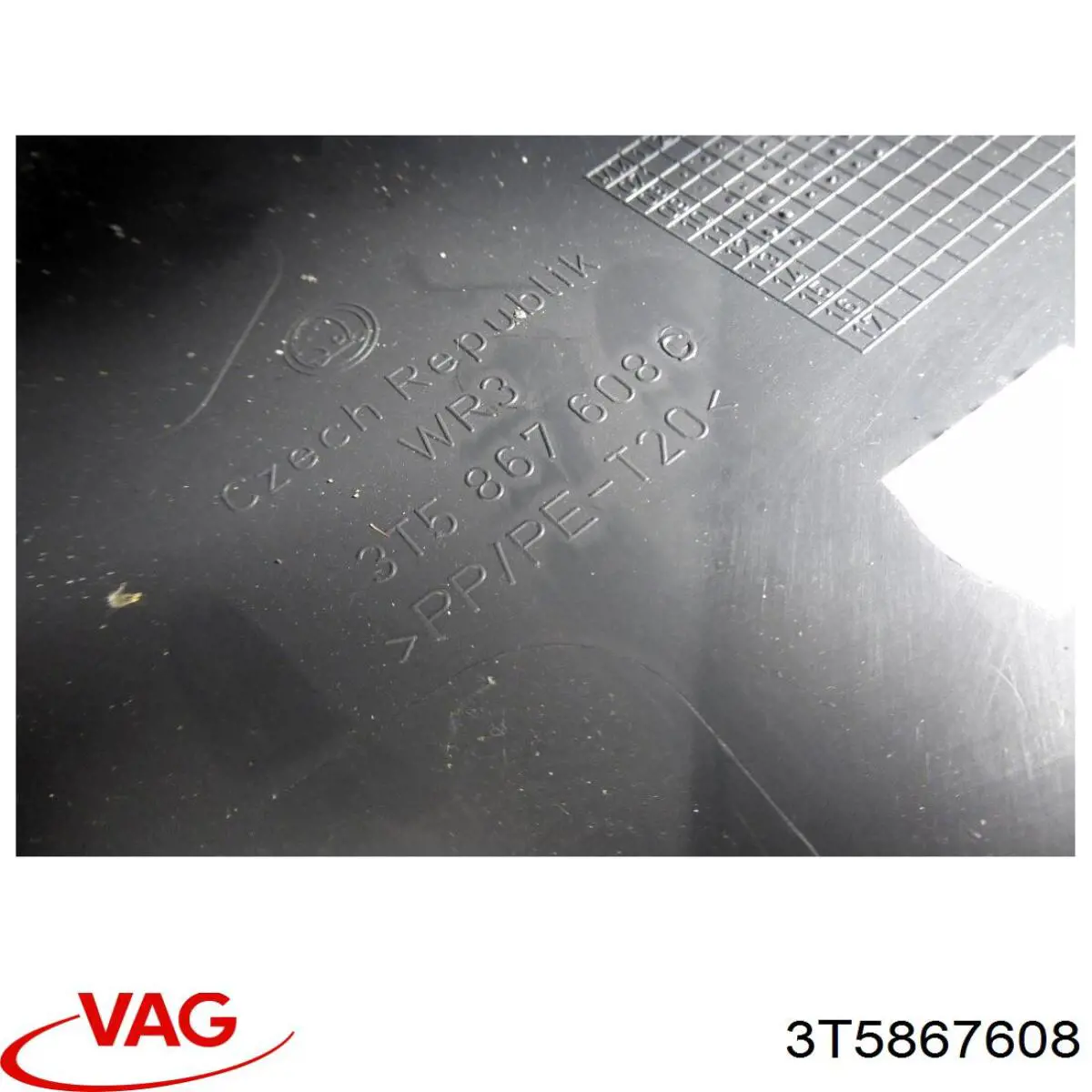 3T5867608 VAG Обшивка-облицовка багажника