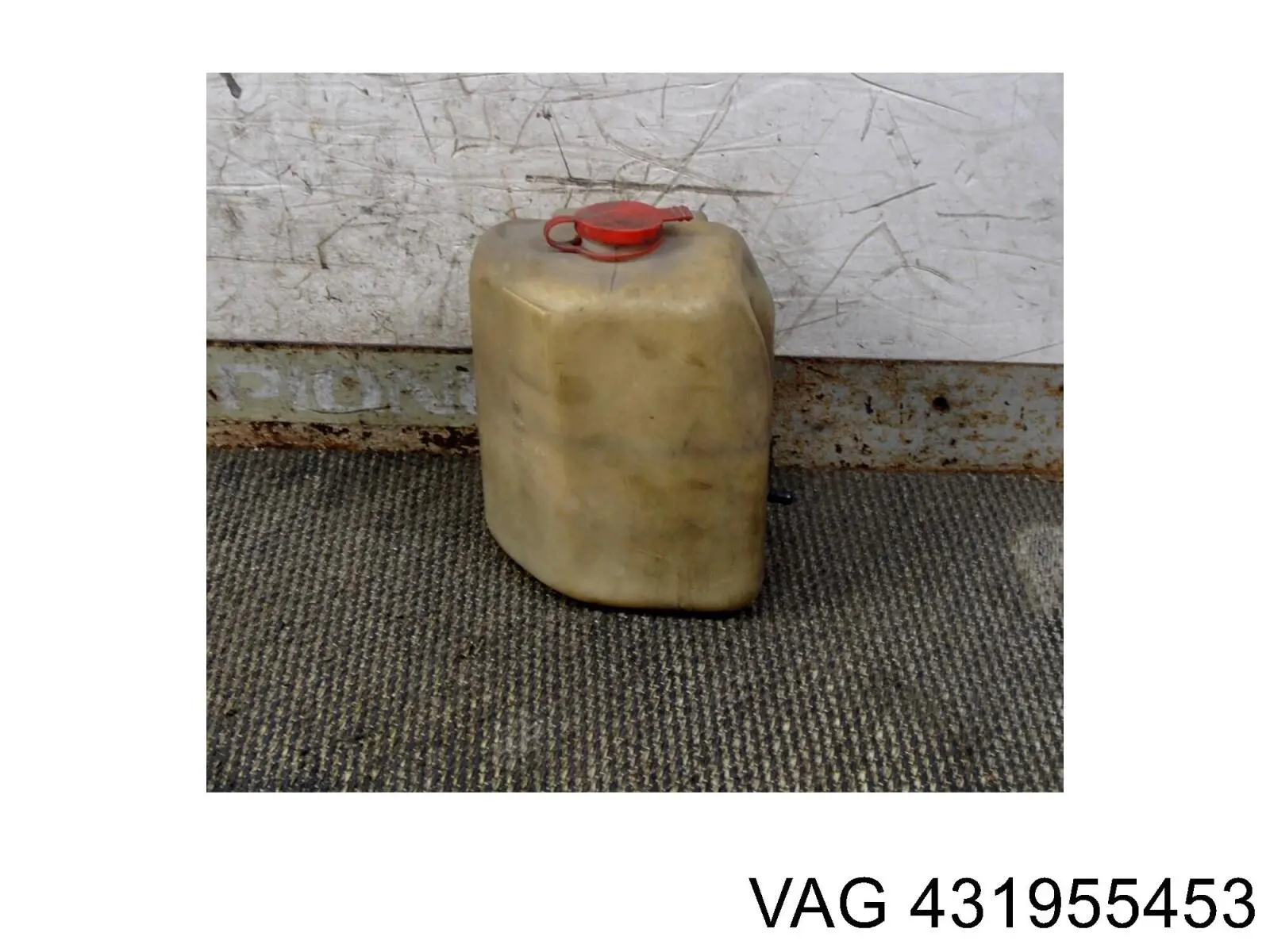Бачок омывателя 431955453 VAG