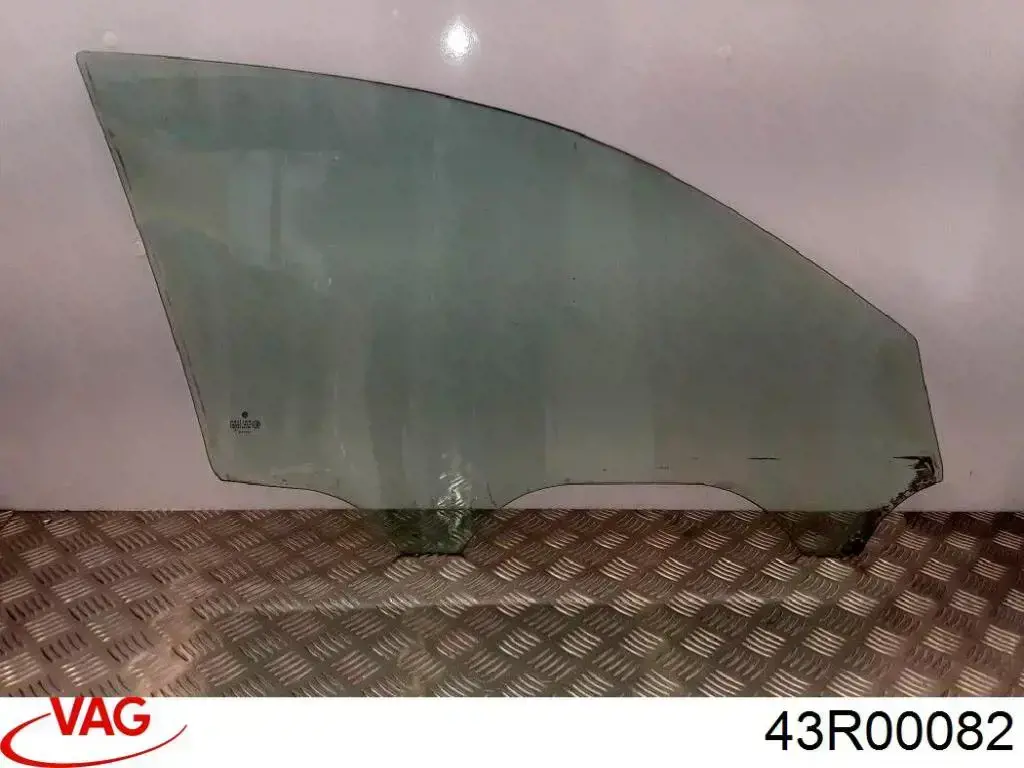 Купить 43R00082 VAG Стекло двери передней правой
