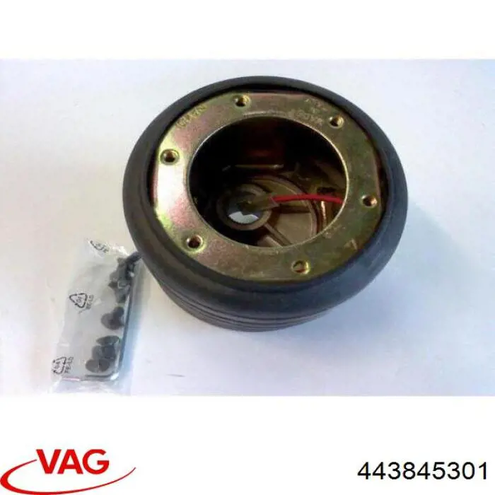 Купить 443845301 VAG Стекло кузова (багажного отсека) левое