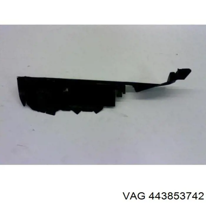 Фирменный значек на багажник на Audi 80 B3 89, 89Q, 8A