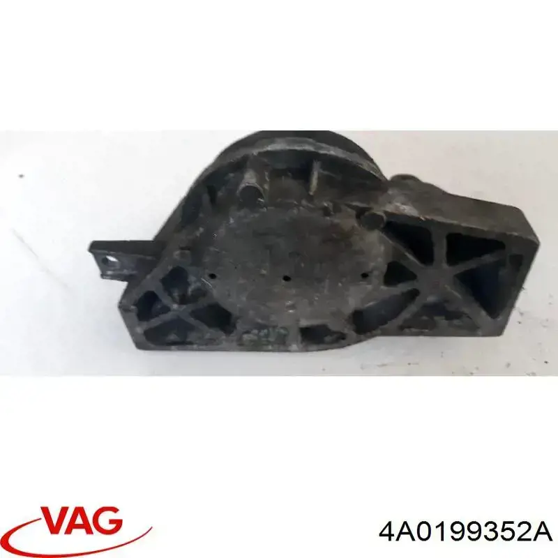 4A0199352A VAG Правая подушка двигателя