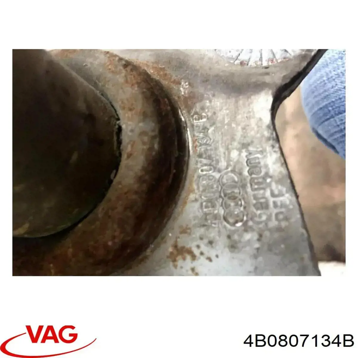 Кронштейн усилителя переднего бампера VAG 4B0807134B цена, от 21.09 USD