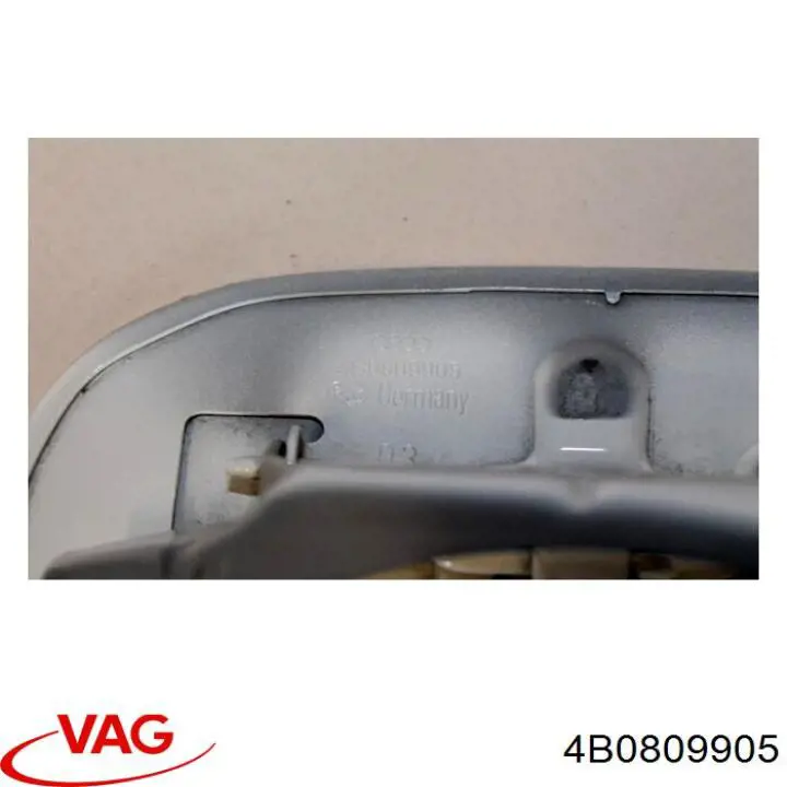 Лючок бензобака 4B0809905 VAG