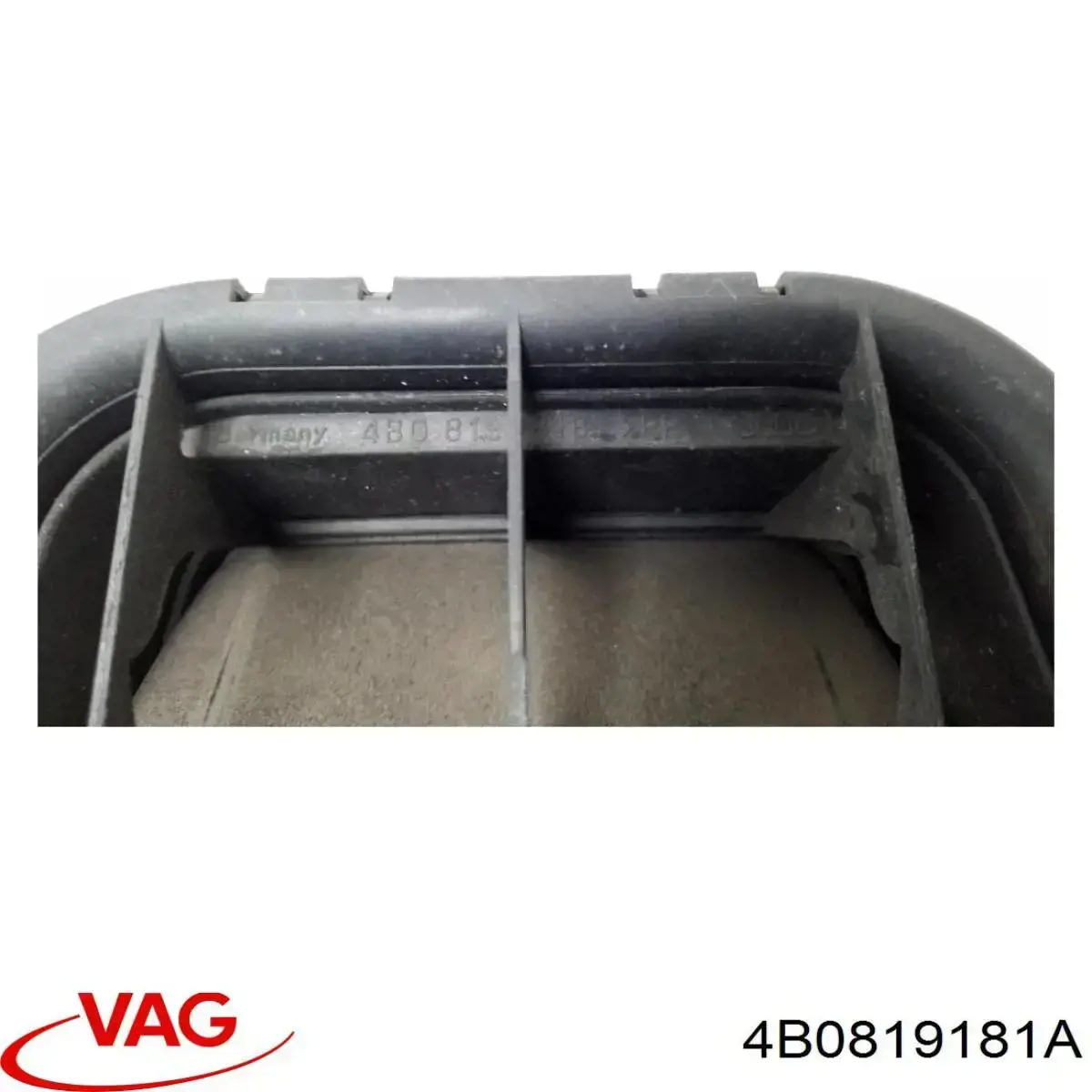 4B0819181C VAG Решетка вентиляции салона задняя