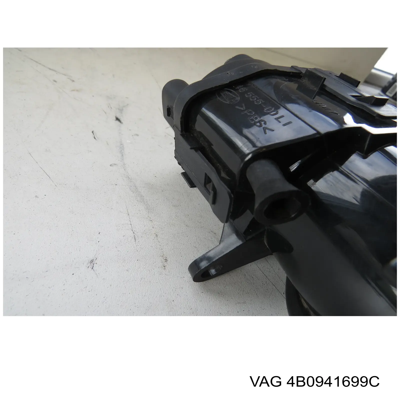4B0941699C VAG Противотуманная фара левая