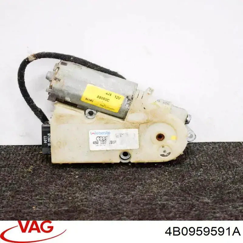 Мотор привода люка VAG 4B0959591E
