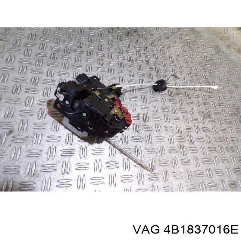 Дверной замок передний правый VAG 4B1837016E цена, от 33.12 USD