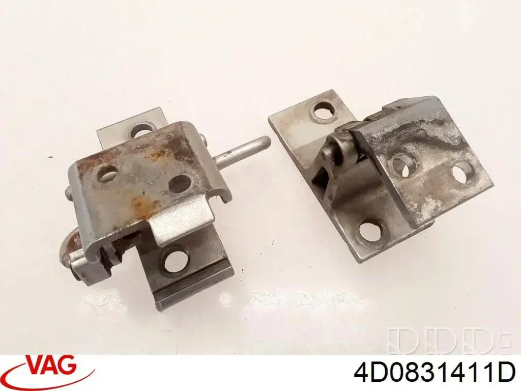 4D0831411D VAG Петля передней двери левая
