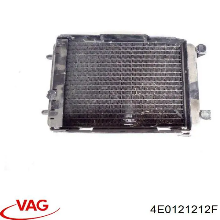 Радиатор охлаждения двигателя левый VAG 4E0121212F