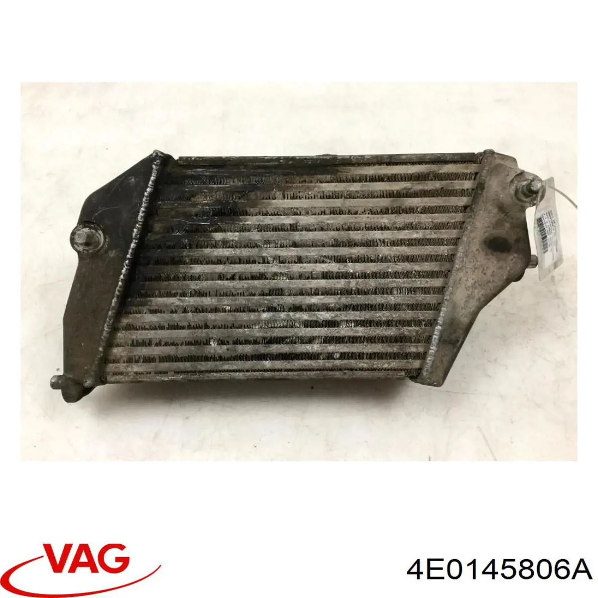 Система охлаждения наддувочного воздуха VAG 4E0145806A цена, от 177.37 USD