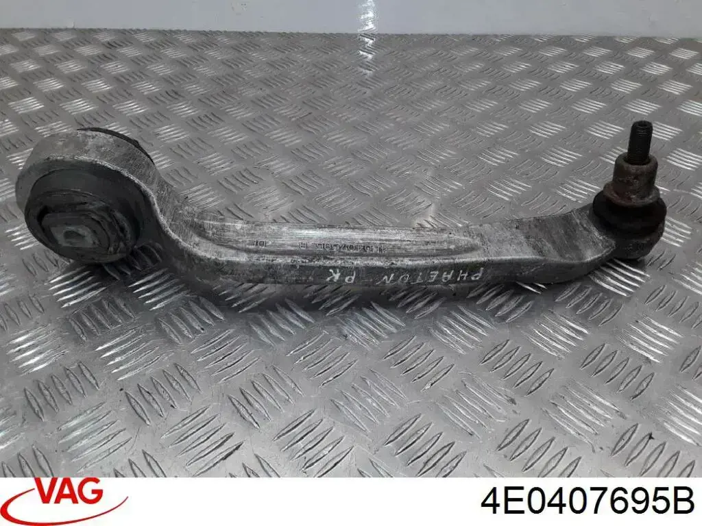 Левый рычаг передней нижней подвески VAG 4E0407695B цена, от 90.40 USD